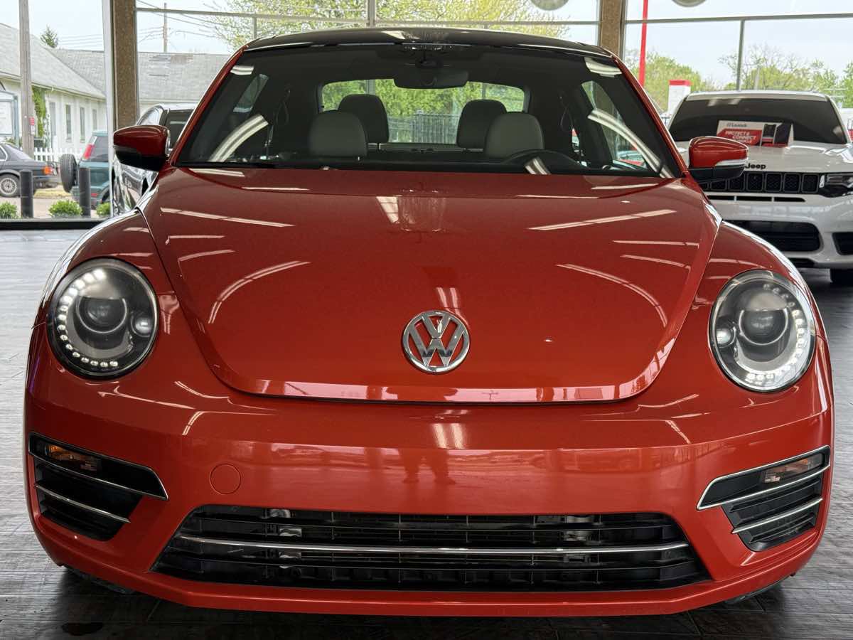 Used 2018 Volkswagen Beetle 2.0T Coast w/ Coast Lighting Package FWD image 19