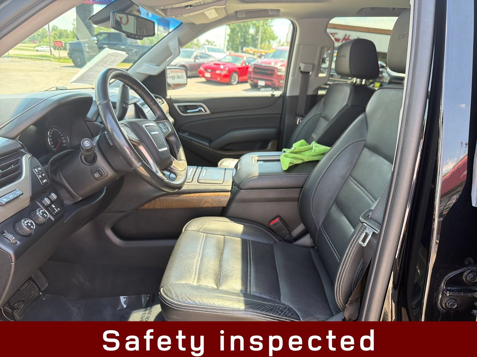 Used 2020 GMC Yukon Denali w/ Denali Ultimate Package AWD/4WD image 11