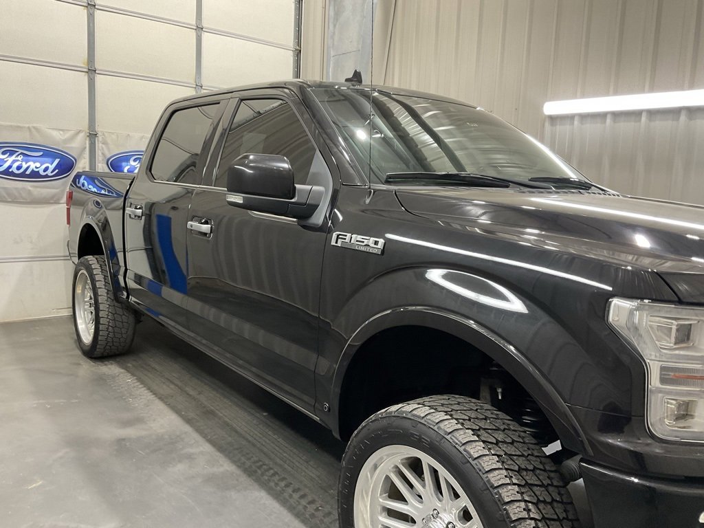 Used 2020 Ford F150 Limited w/ Trailer Tow Package image 4