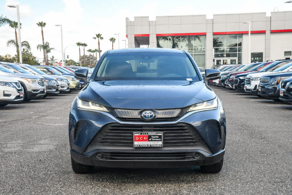 Certified 2024 Toyota Venza LE AWD/4WD image 2