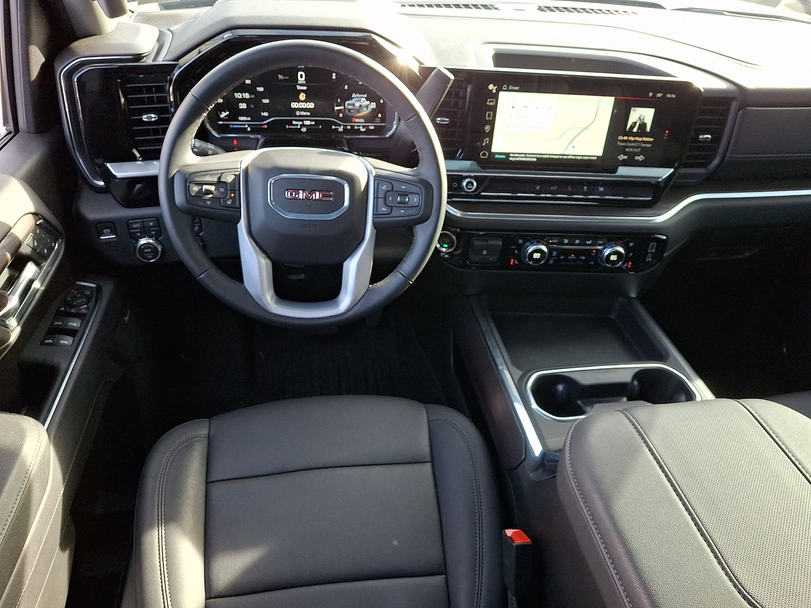 Certified 2025 GMC Sierra 2500 SLT w/ SLT Convenience Package image 13