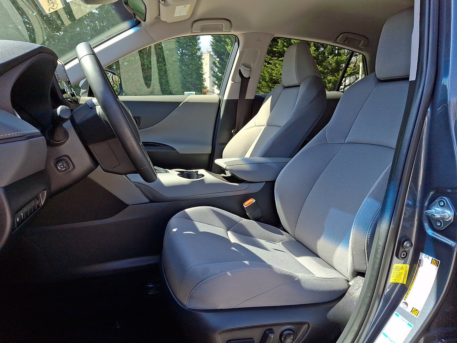 Certified 2021 Toyota Venza LE image 9