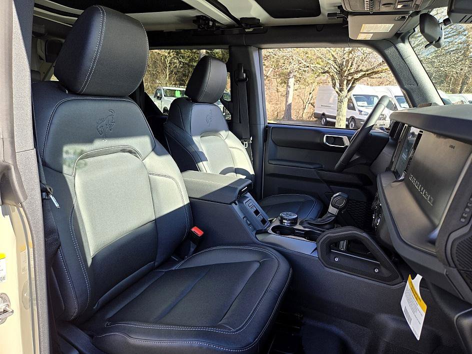 New 2025 Ford Bronco Badlands w/ Sasquatch Package image 17