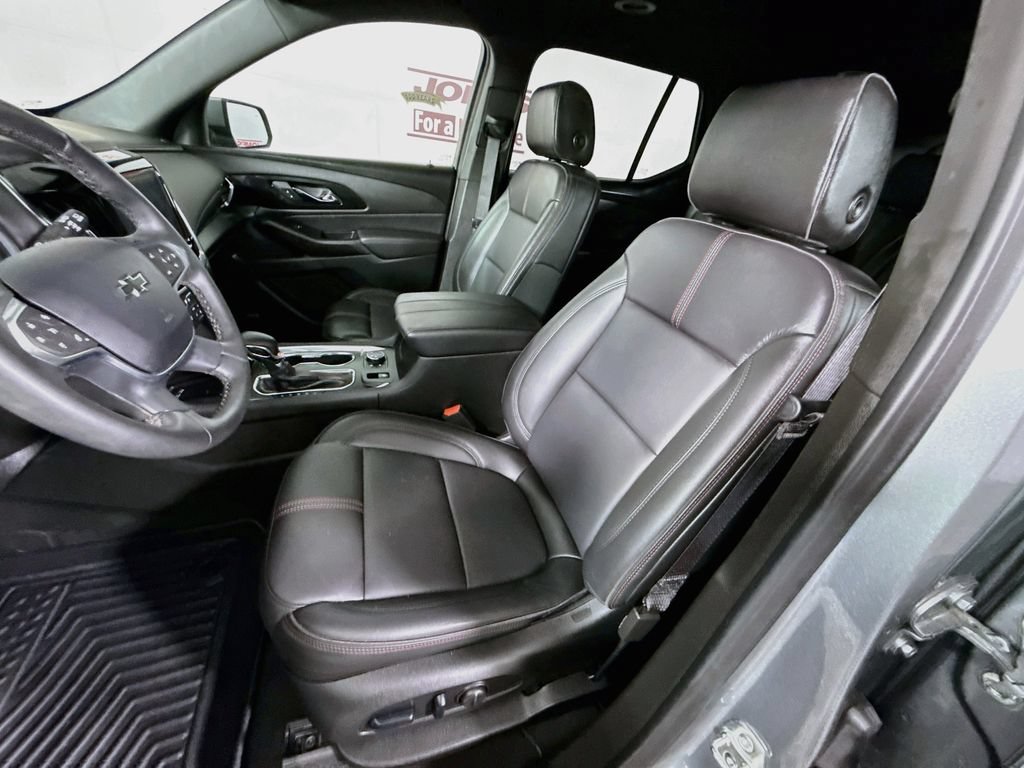 Used 2023 Chevrolet Traverse RS AWD/4WD image 26