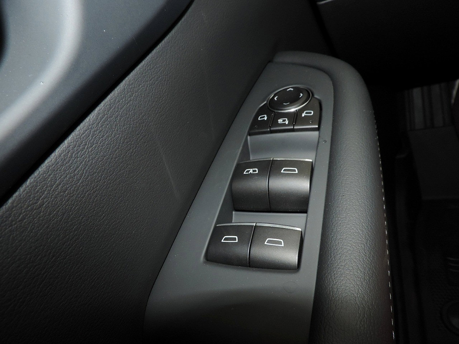 New 2026 Buick Enclave Sport Touring w/ Power Package image 22