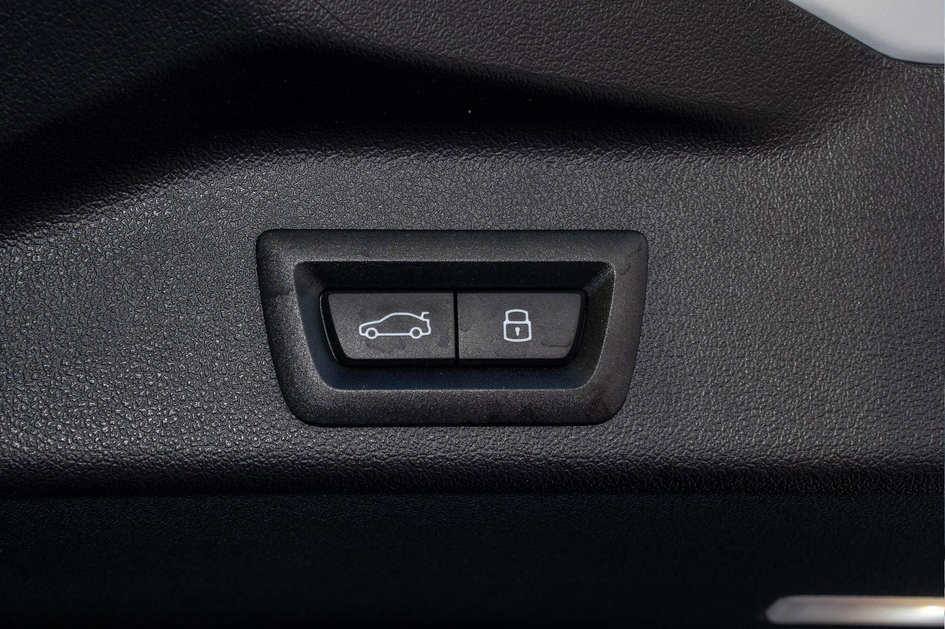 Used 2026 BMW X5 sDrive40i image 10