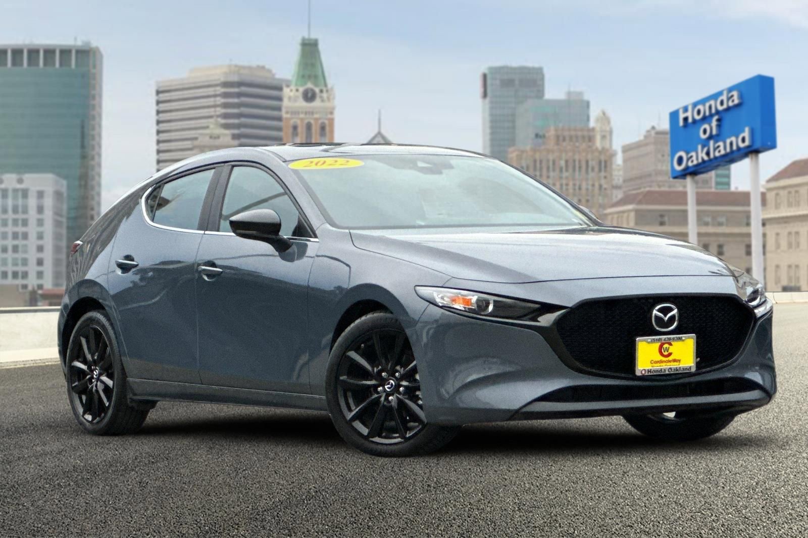 Used 2022 MAZDA MAZDA3 s image 2