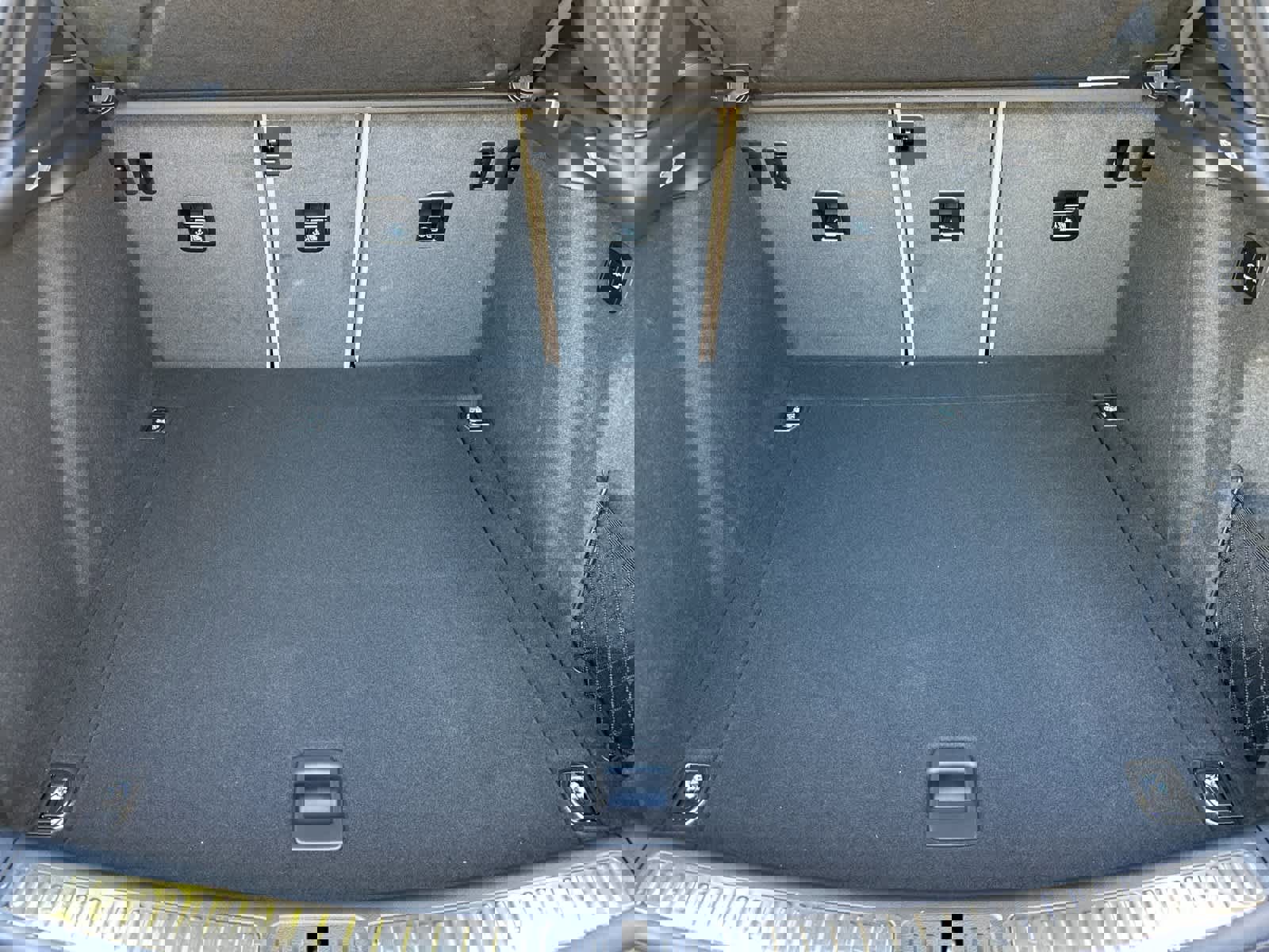 New 2026 Porsche Macan S image 16