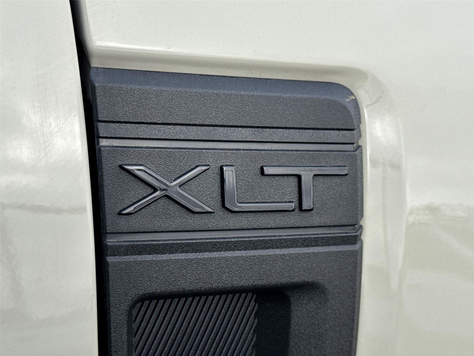 Used 2025 Ford Maverick XLT w/ XLT Luxury Package image 8