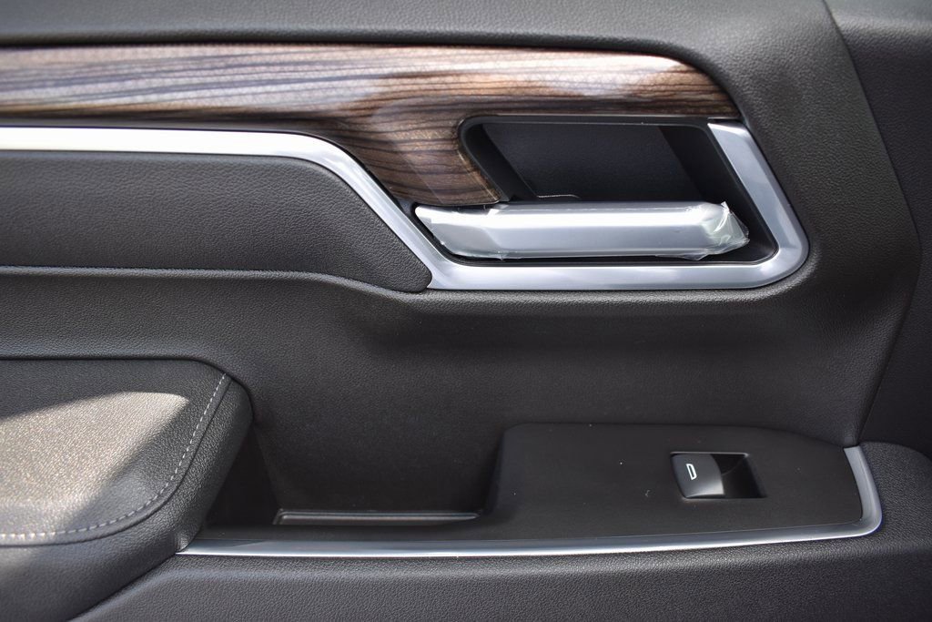 Used 2025 Chevrolet Silverado 1500 RST image 13