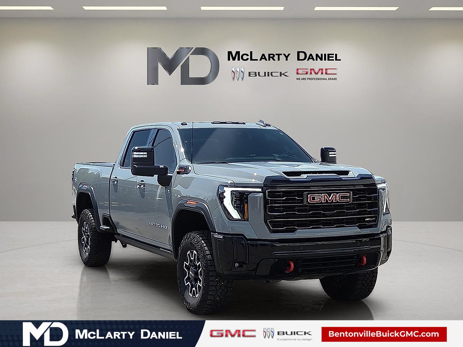 Used 2025 GMC Sierra 2500 AT4X AWD/4WD video 1