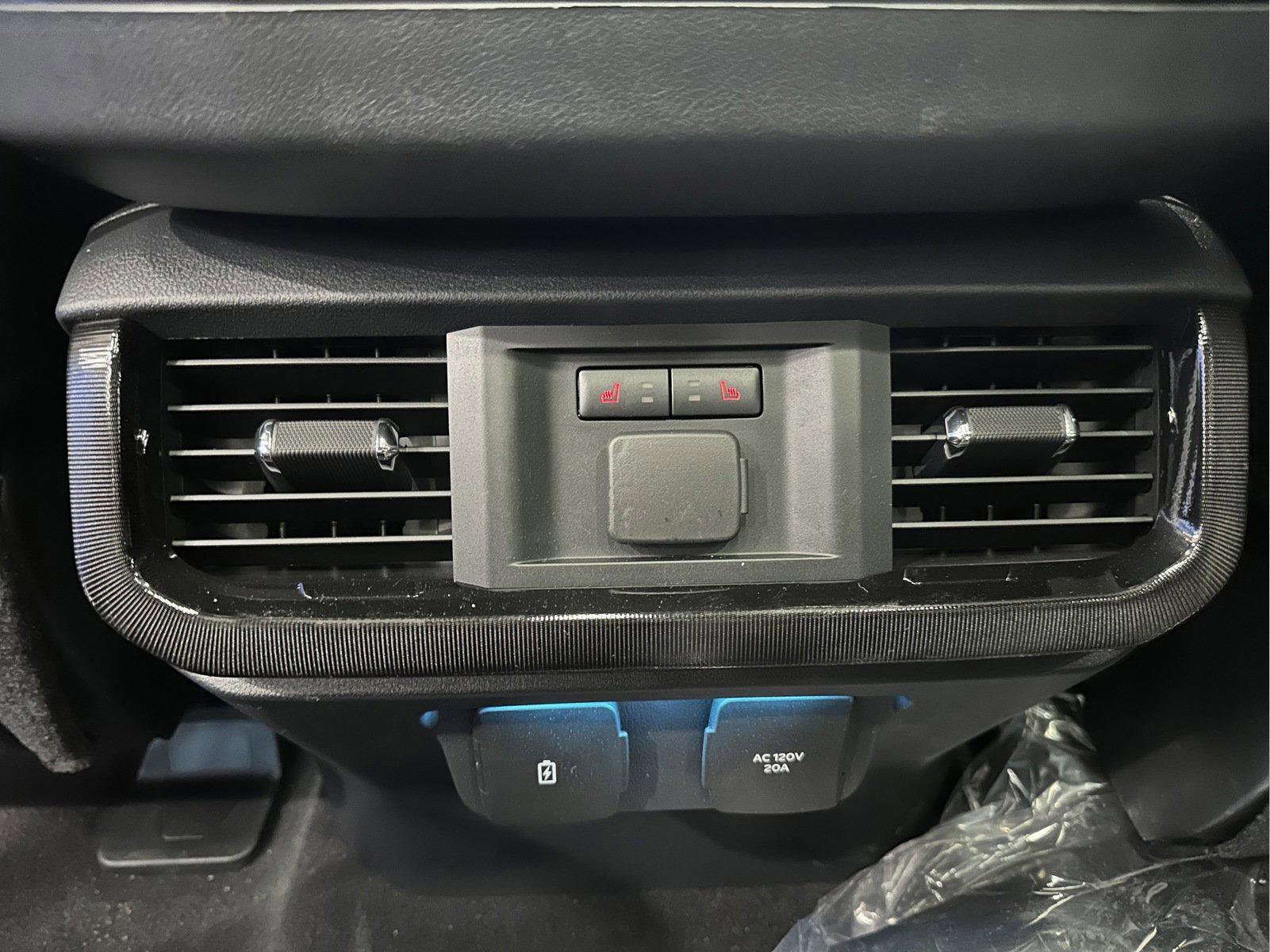 New 2023 Ford F150 Lightning Platinum AWD/4WD image 29