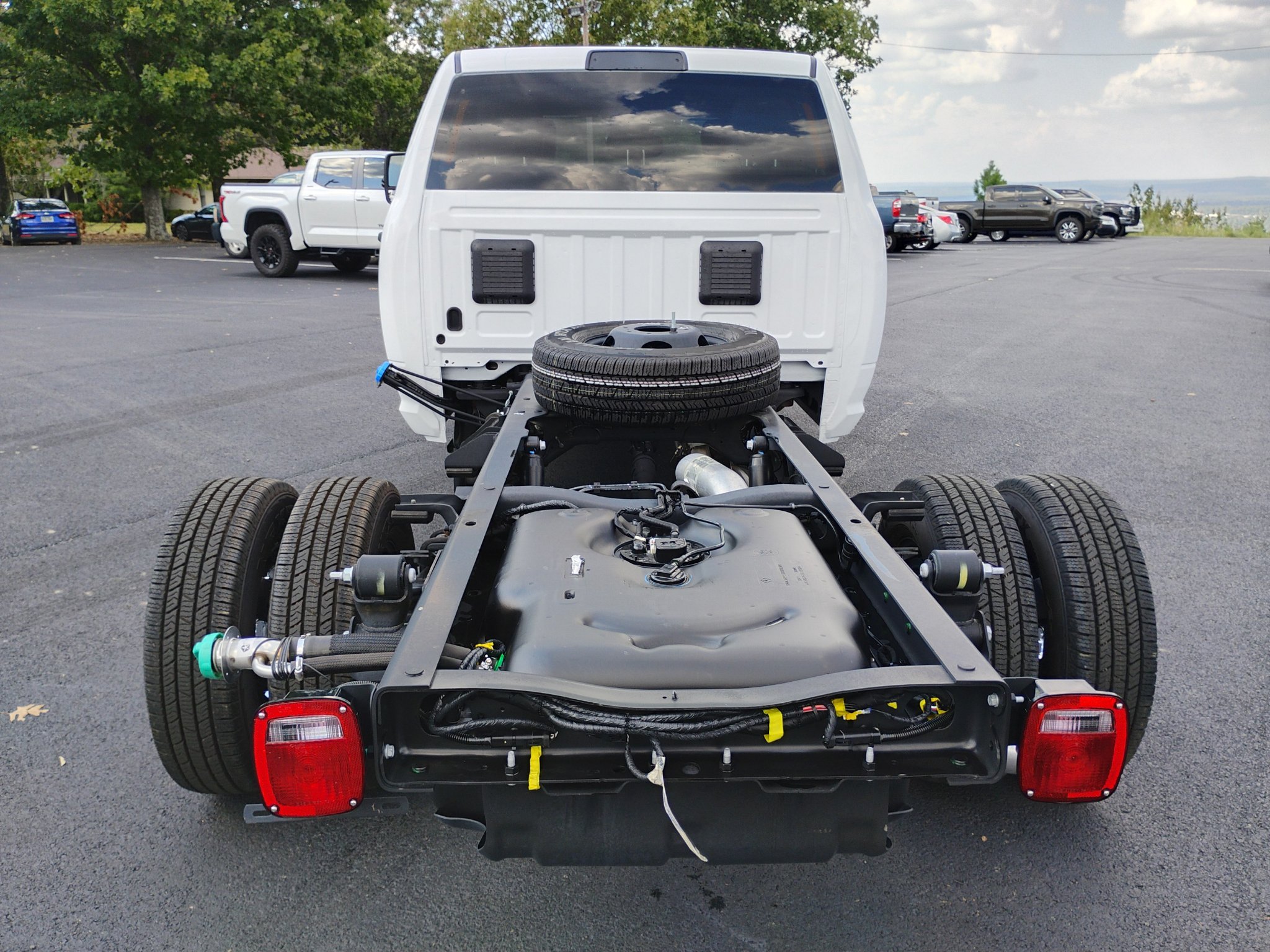New 2026 RAM 3500 Tradesman w/ Chrome Appearance Group A AWD/4WD image 12
