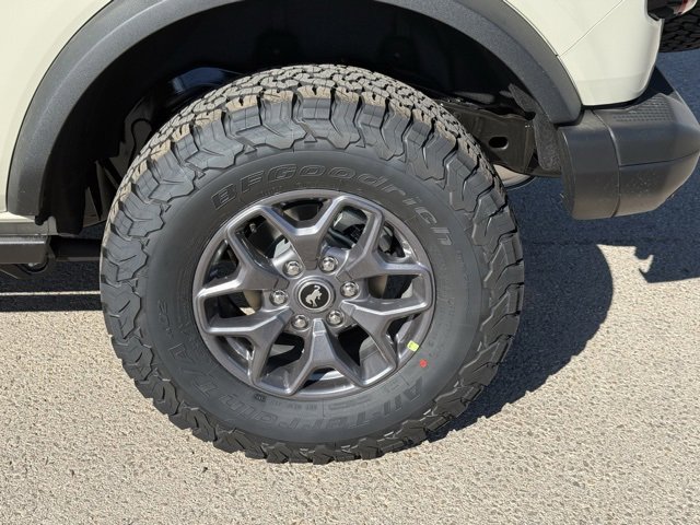 New 2025 Ford Bronco Badlands image 5