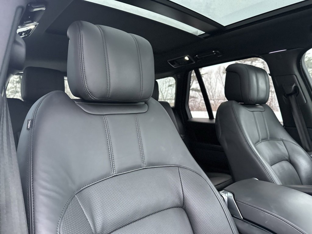 Used 2019 Land Rover Range Rover HSE image 27