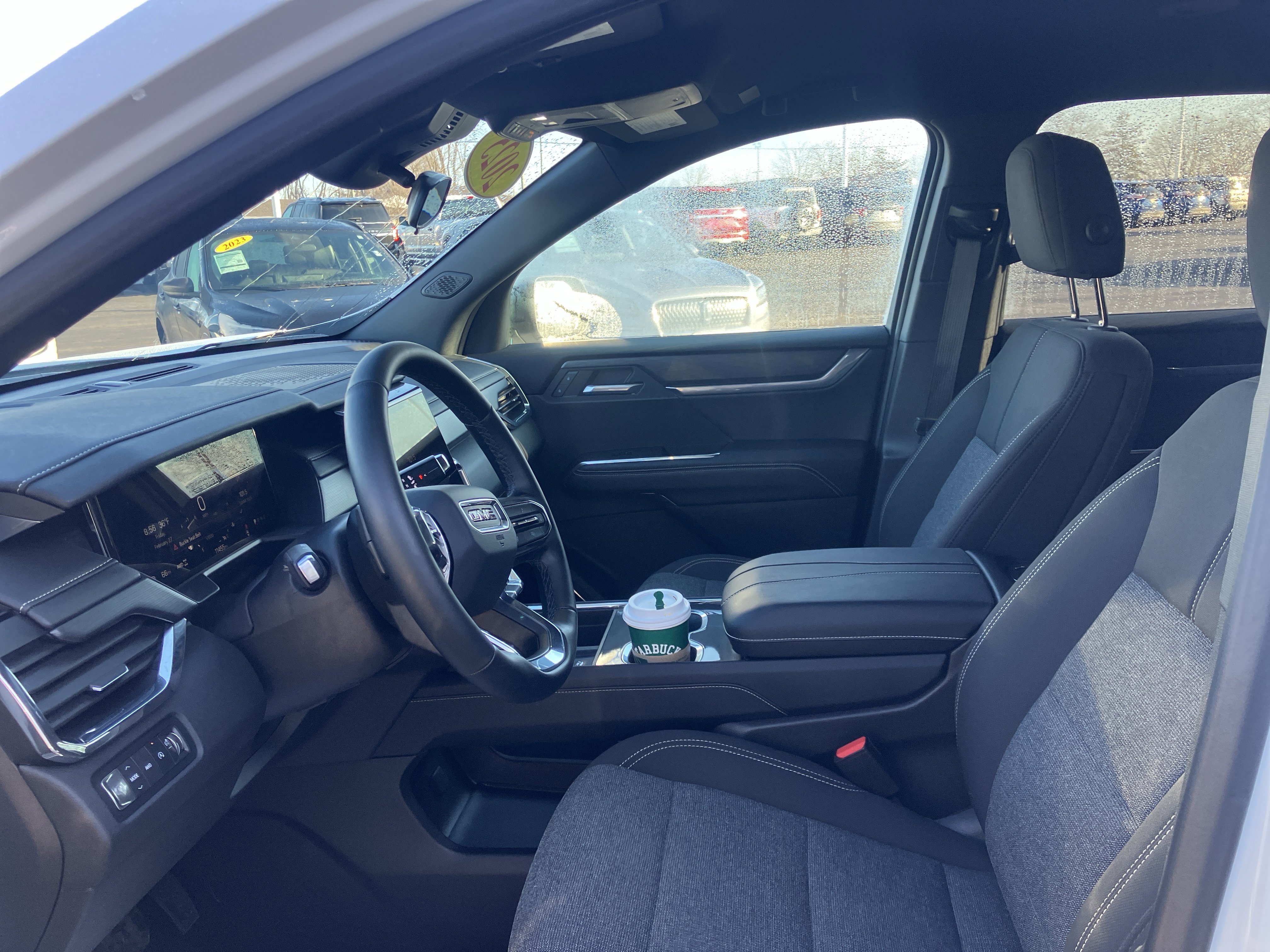 Used 2025 GMC Acadia Elevation image 23