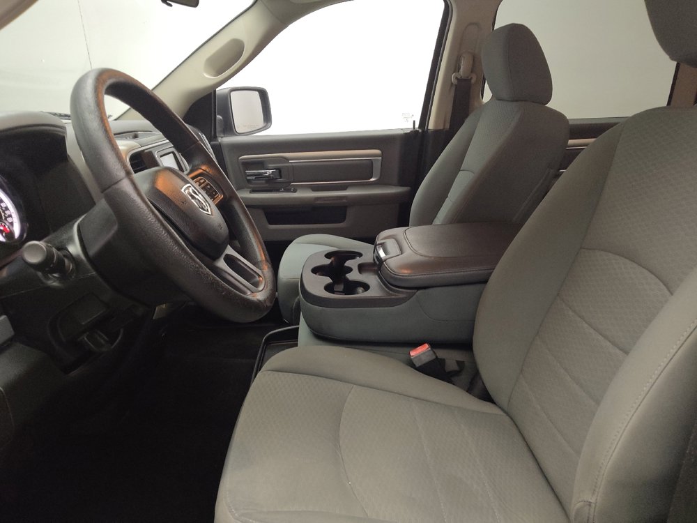 Used 2019 RAM 1500 Classic SLT image 17