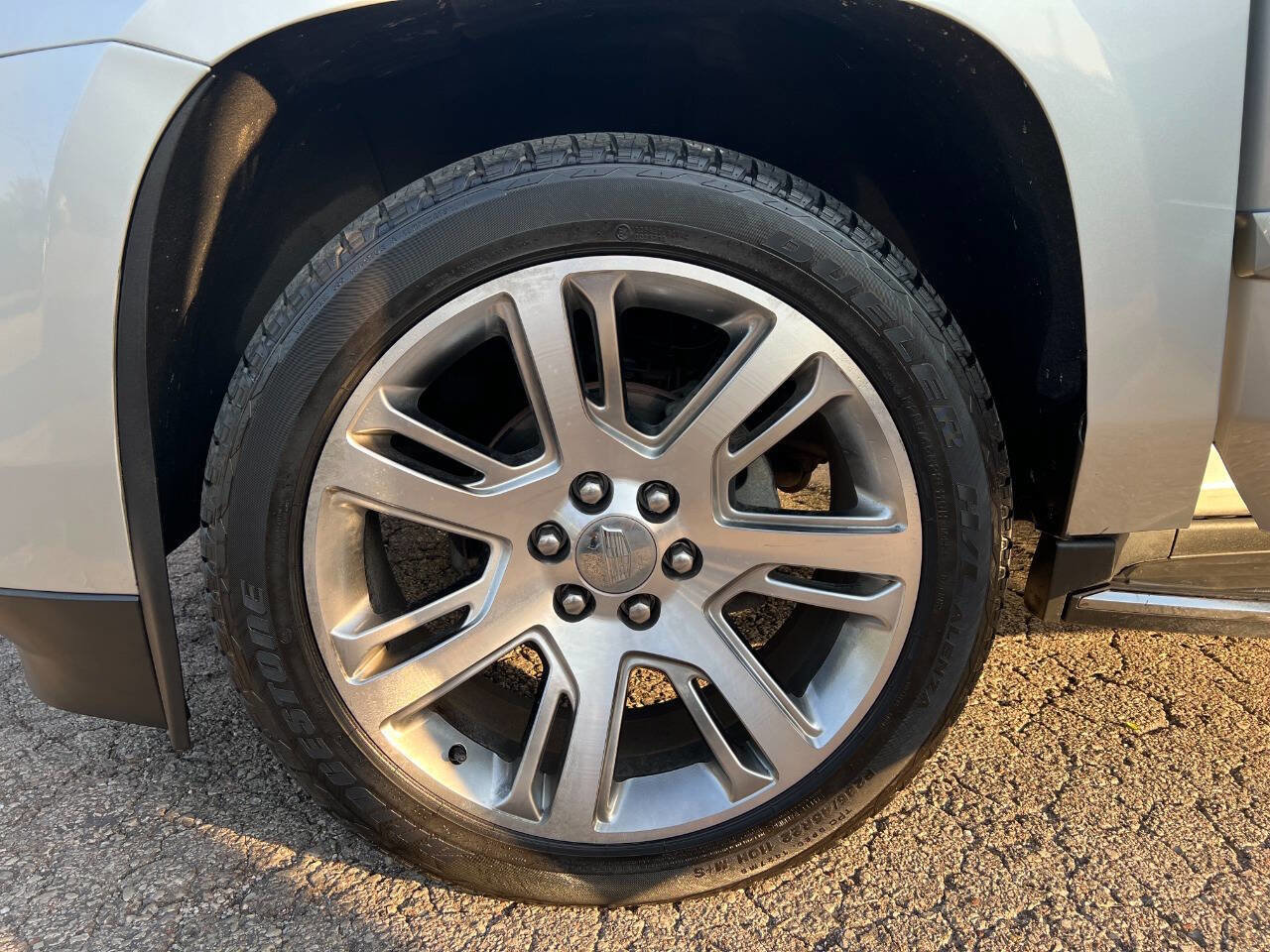 Used 2018 Cadillac Escalade Luxury image 10