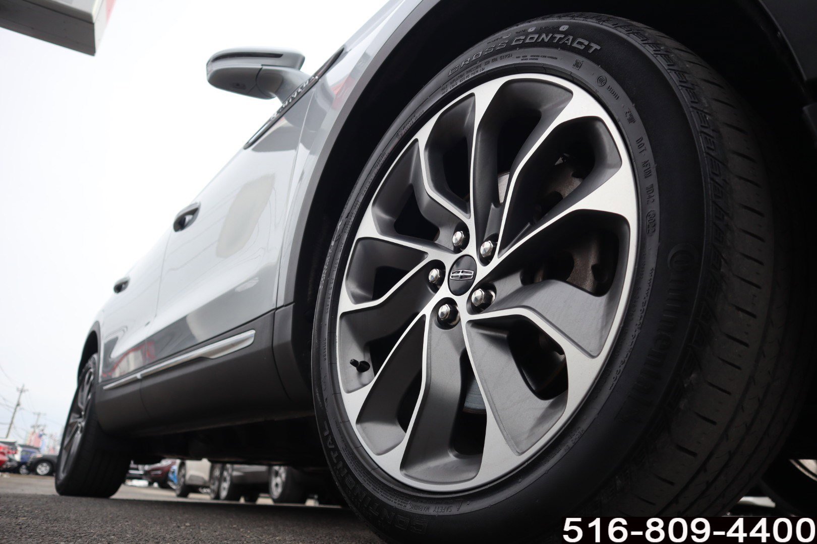 Used 2023 Lincoln Nautilus Reserve image 9