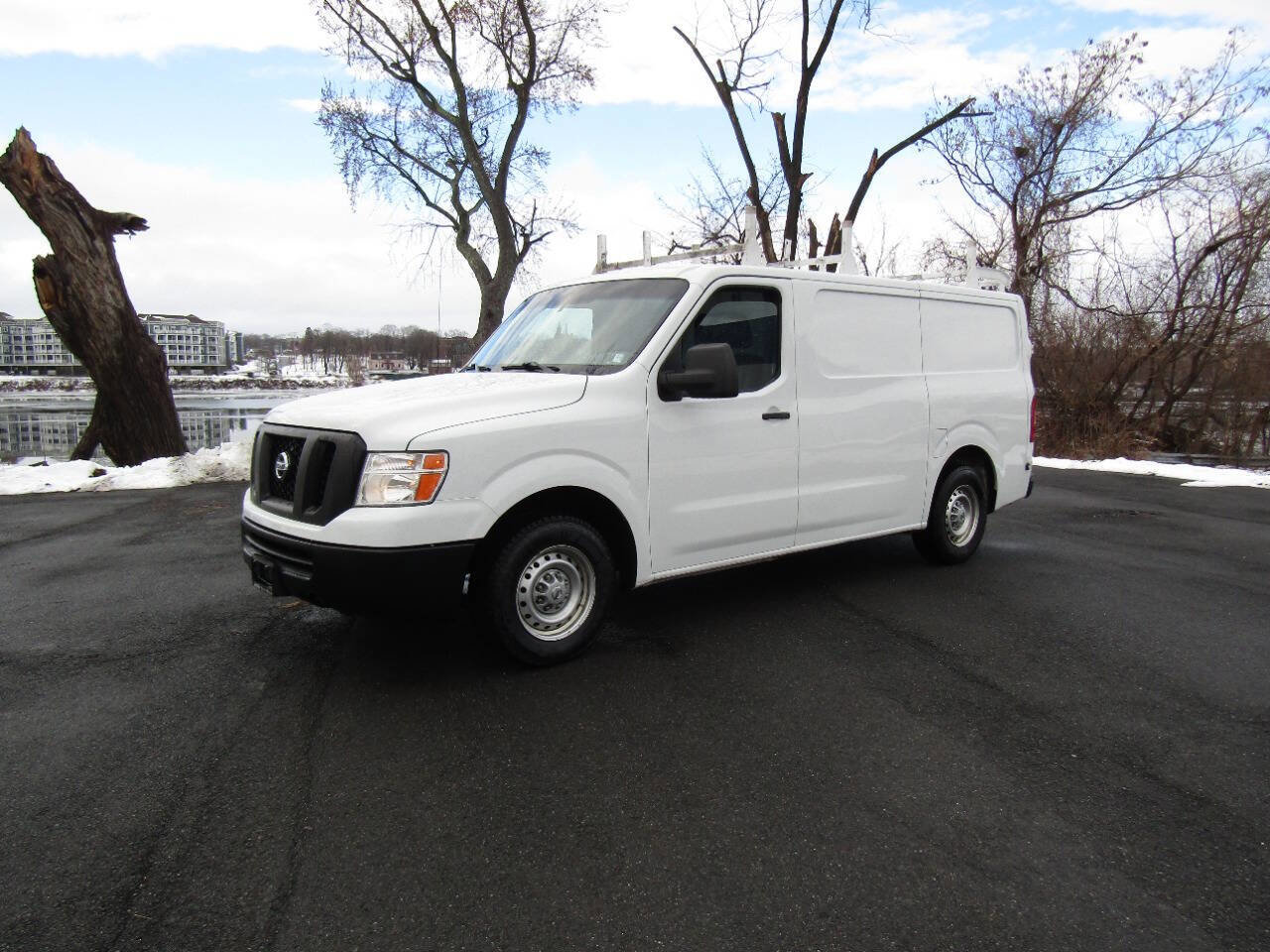 Used 2019 Nissan NV 1500 S image 28
