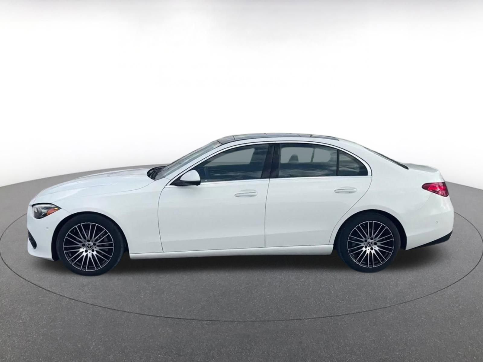 Used 2024 Mercedes-Benz C 300 Sedan image 9