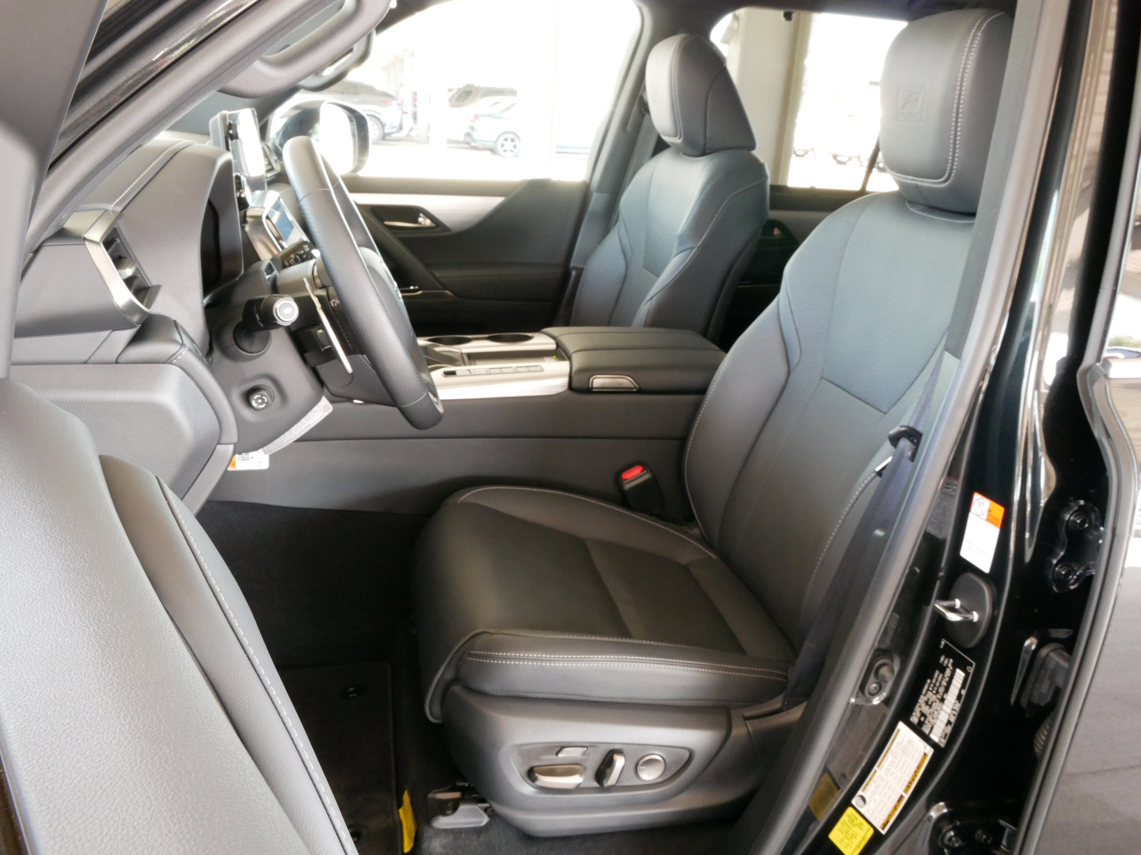 Certified 2026 Lexus LX 600 F Sport w/ Accessory Package (Z1) AWD/4WD image 2