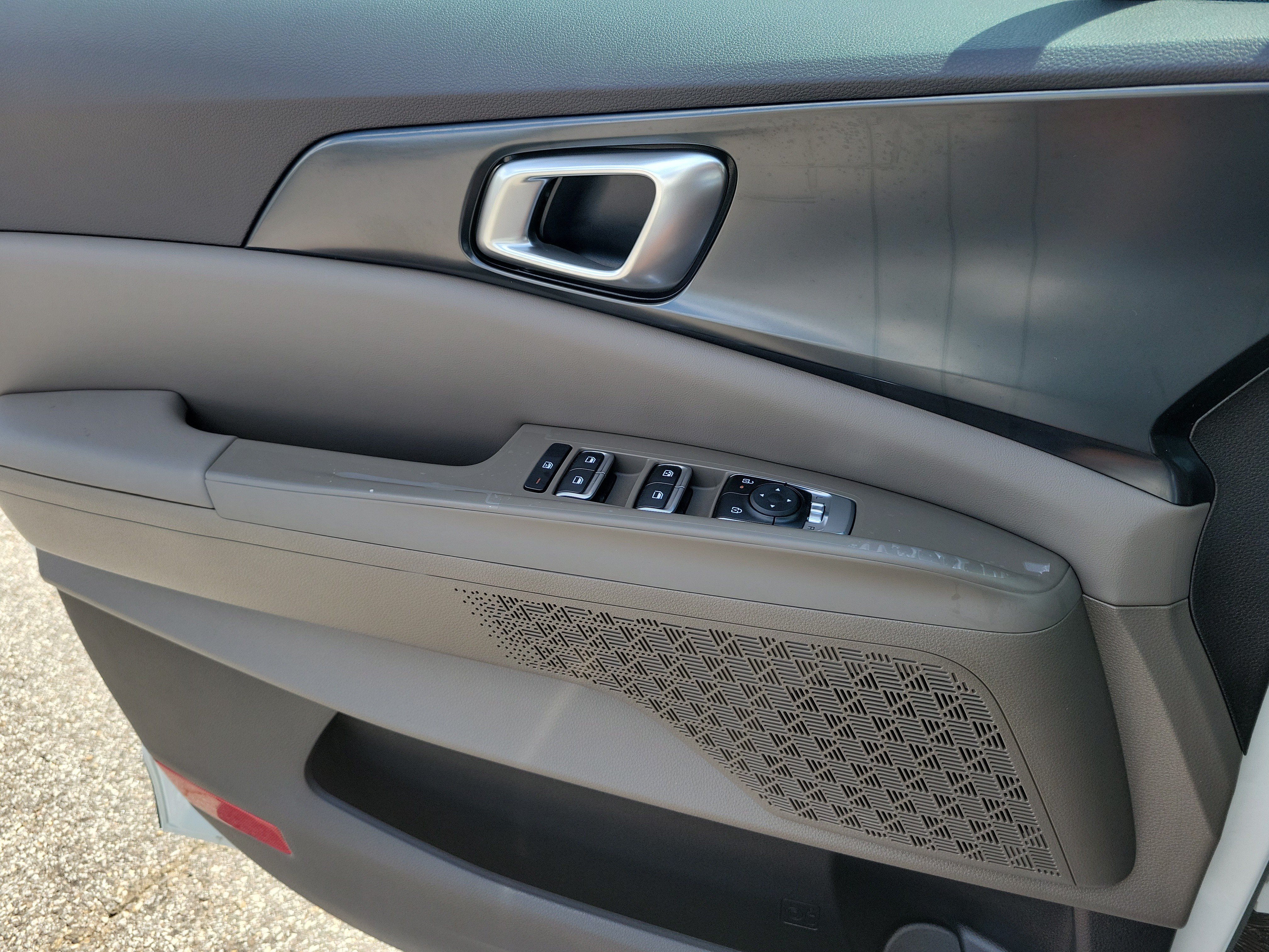 New 2026 Kia Carnival LXS FWD image 17