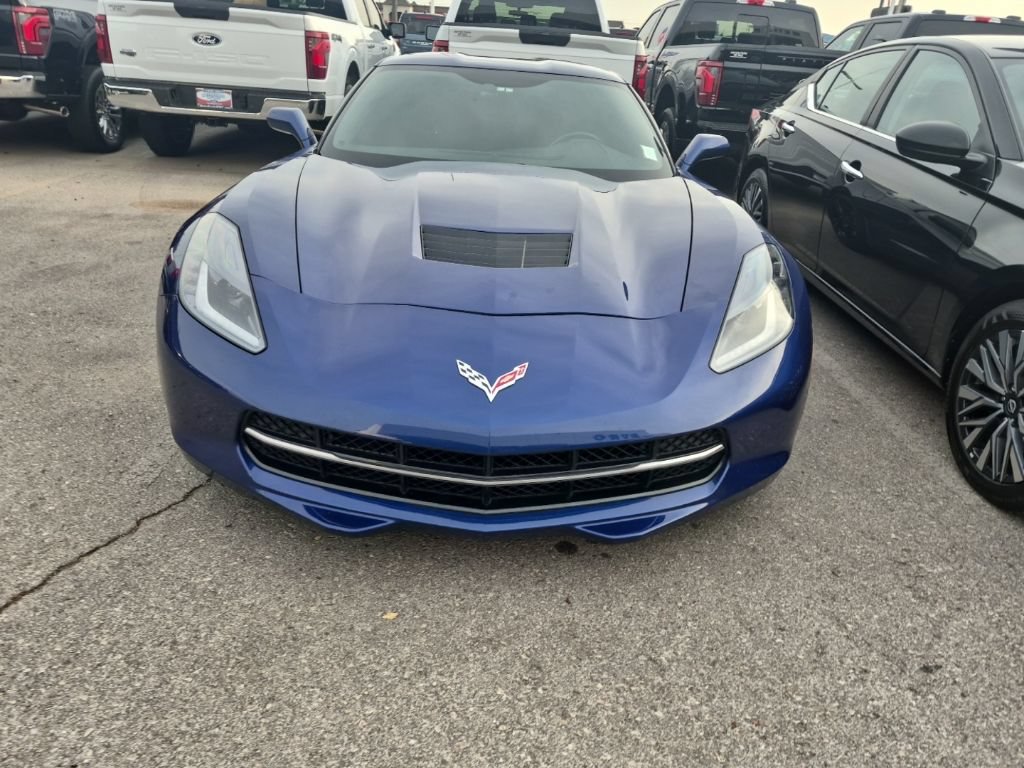 Used 2017 Chevrolet Corvette Stingray Coupe w/ 1LT RWD image 29