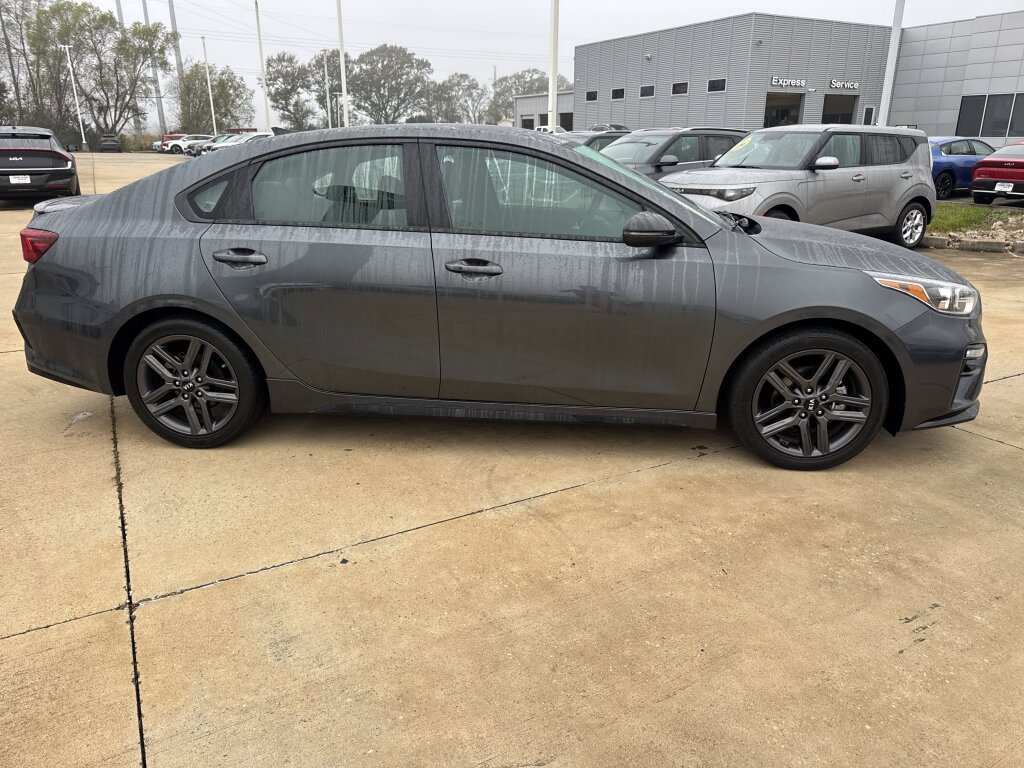 Certified 2021 Kia Forte GT-Line image 11