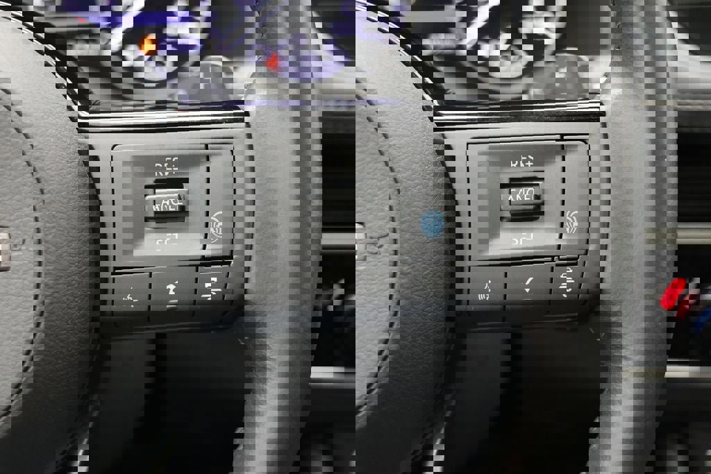 Used 2023 Nissan Rogue SL w/ SL Premium Package image 20