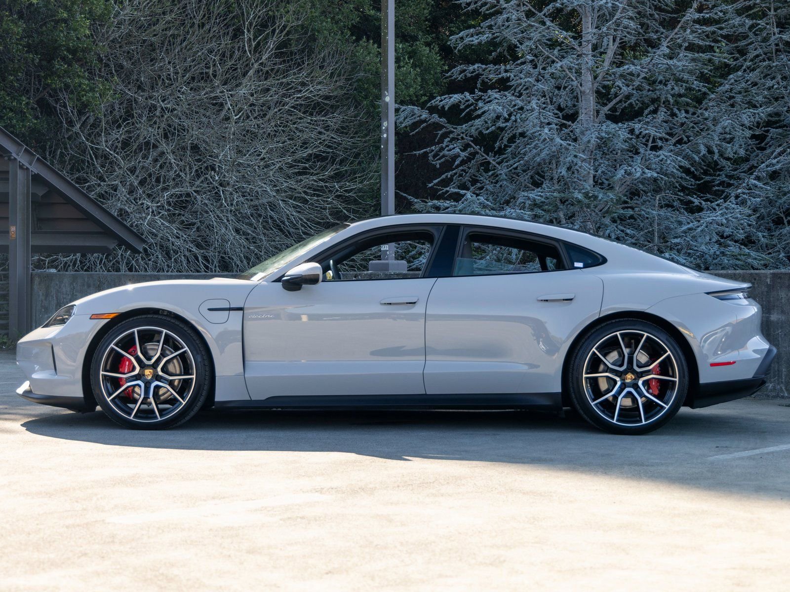 Used 2025 Porsche Taycan 4S image 2