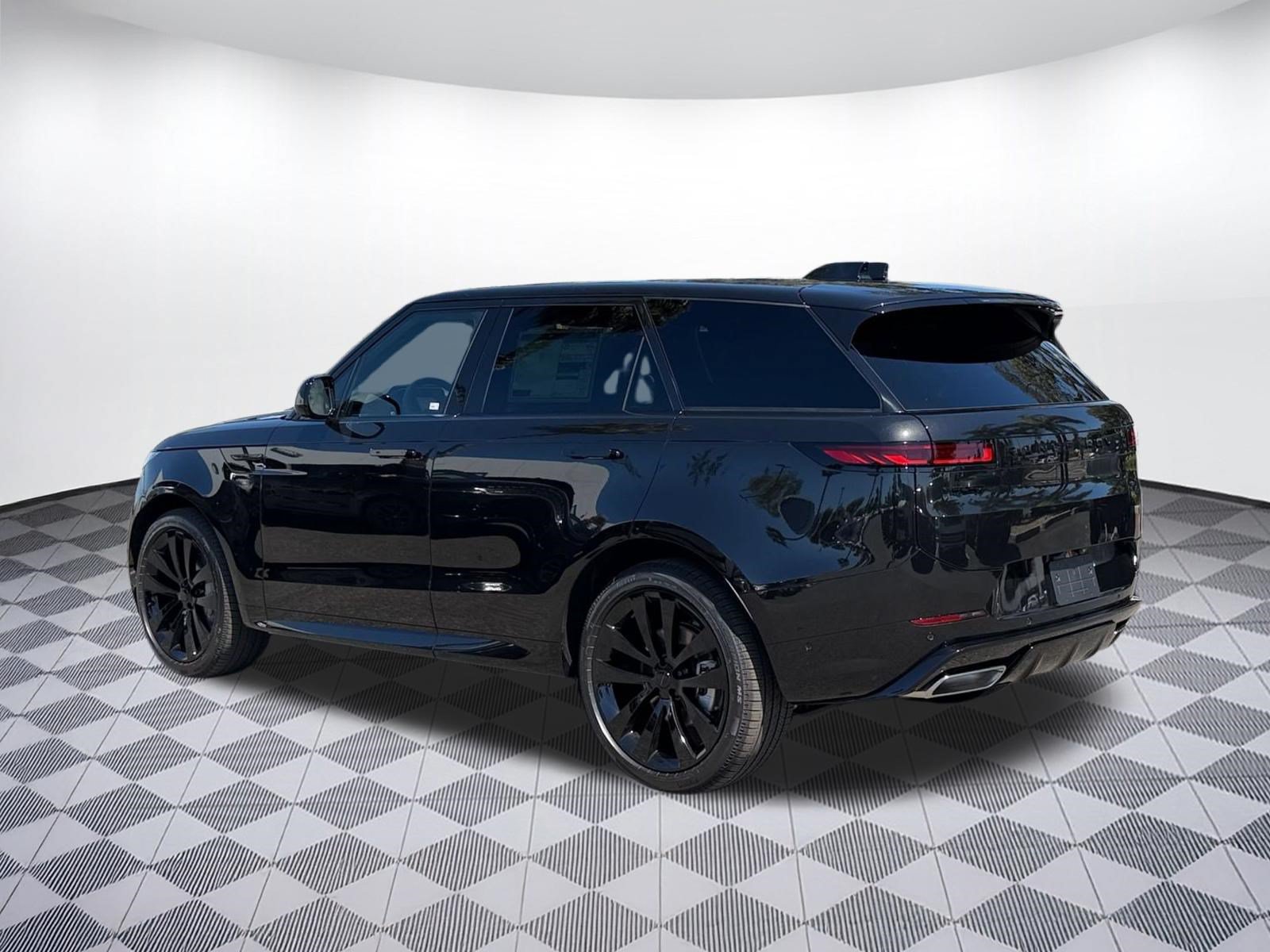 New 2027 Land Rover Range Rover Sport Dynamic SE AWD/4WD image 3