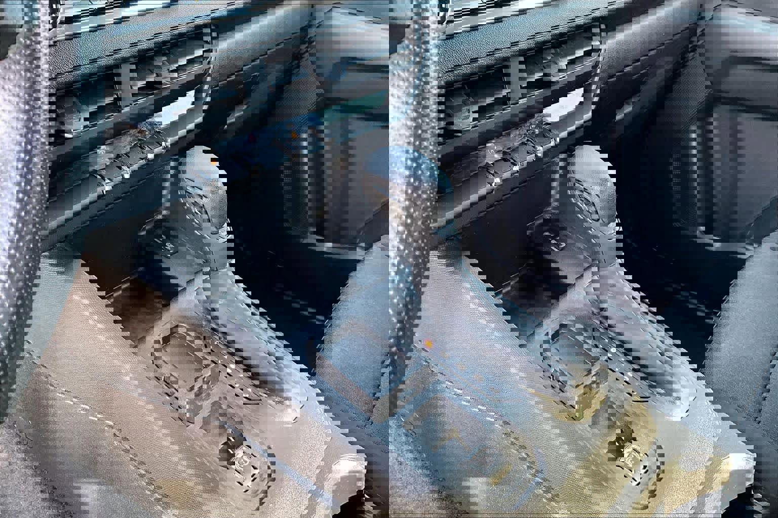 Used 2023 Chevrolet Colorado W/T image 32