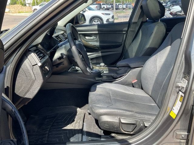 Used 2015 BMW 320i Sedan RWD image 10