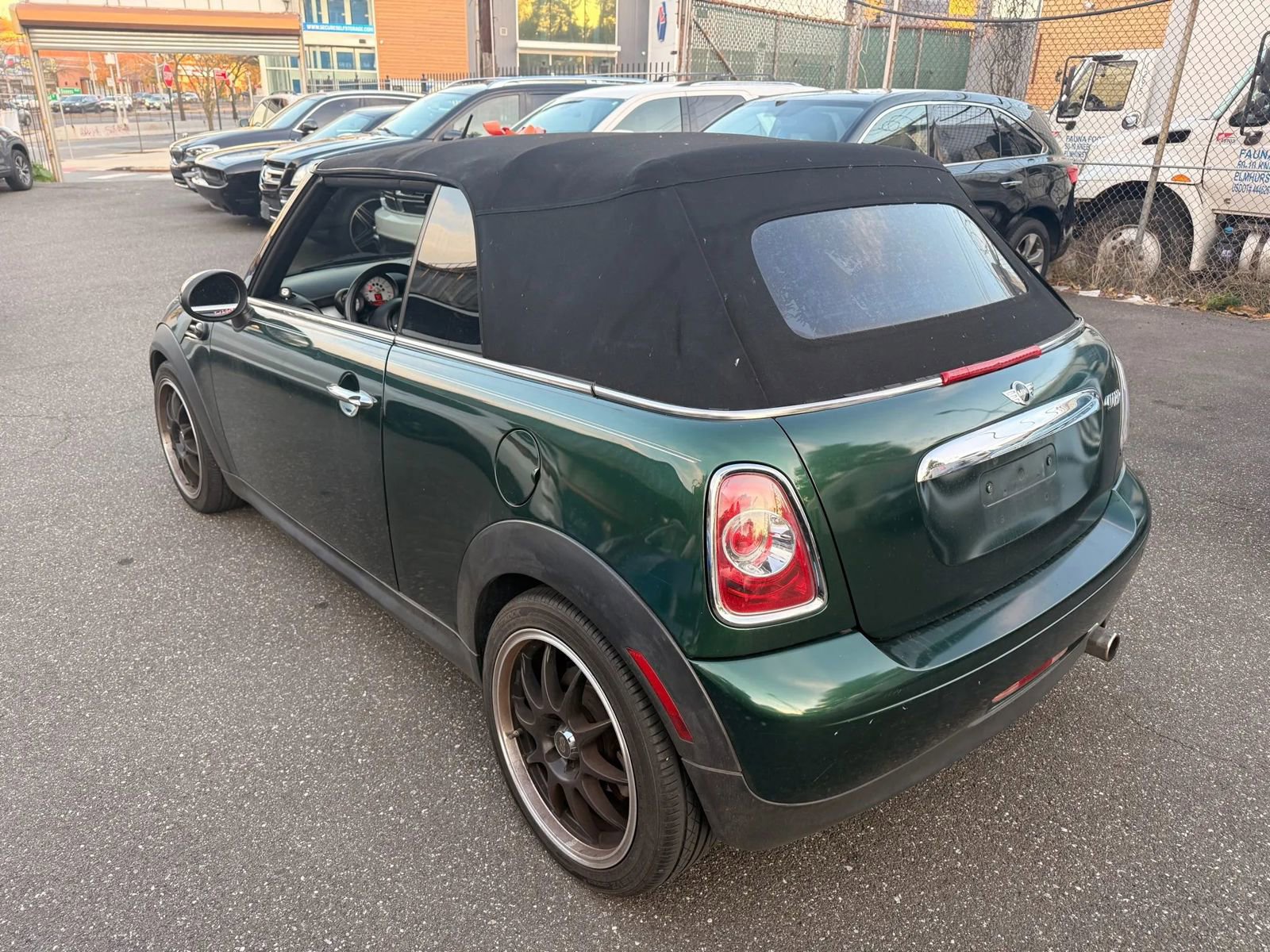 Used 2011 MINI Cooper Convertible image 7