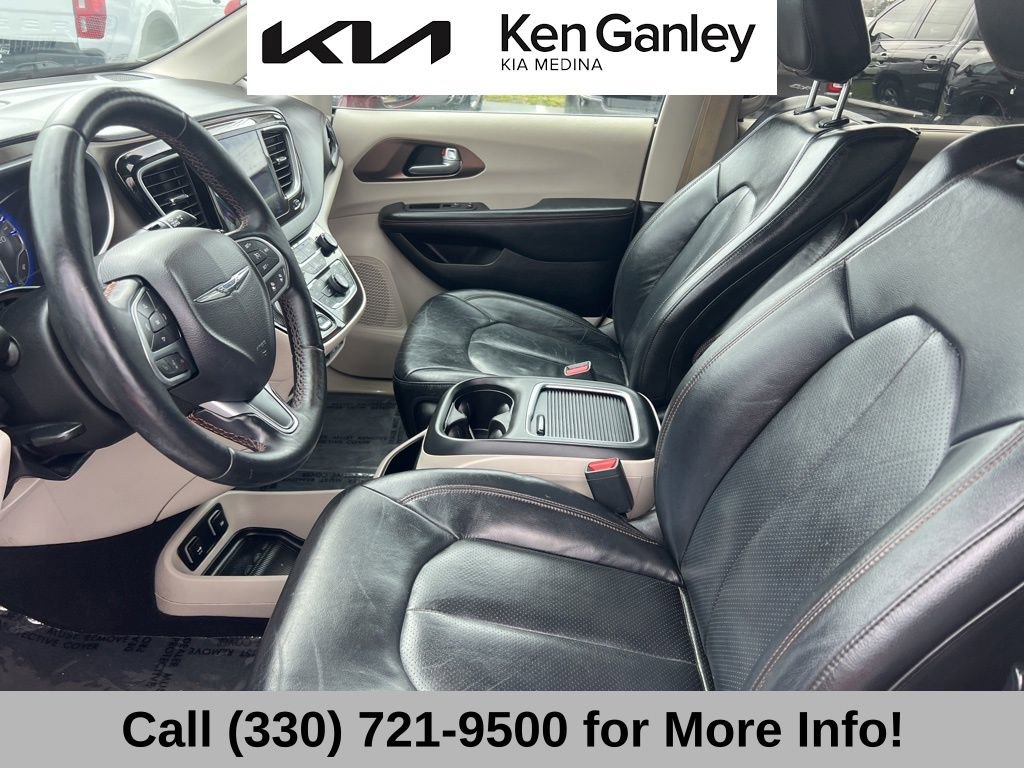 Used 2017 Chrysler Pacifica Touring-L Plus w/ Advanced Safetytec Group image 38