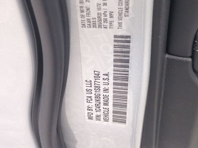 New 2025 Jeep Grand Cherokee L Limited w/ Black Appearance Package AWD/4WD image 45