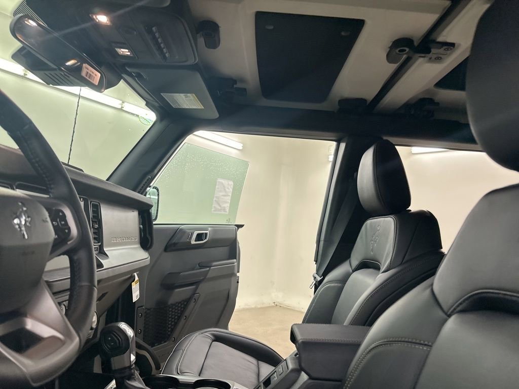 New 2025 Ford Bronco Badlands w/ Sasquatch Package AWD/4WD image 28
