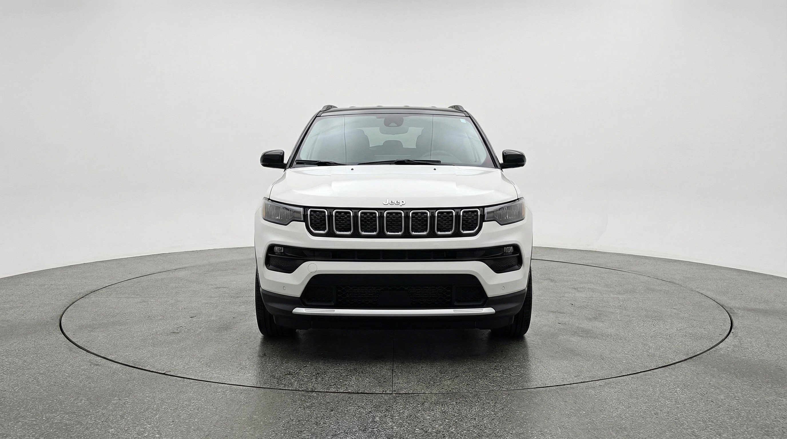 Used 2025 Jeep Compass Limited image 2