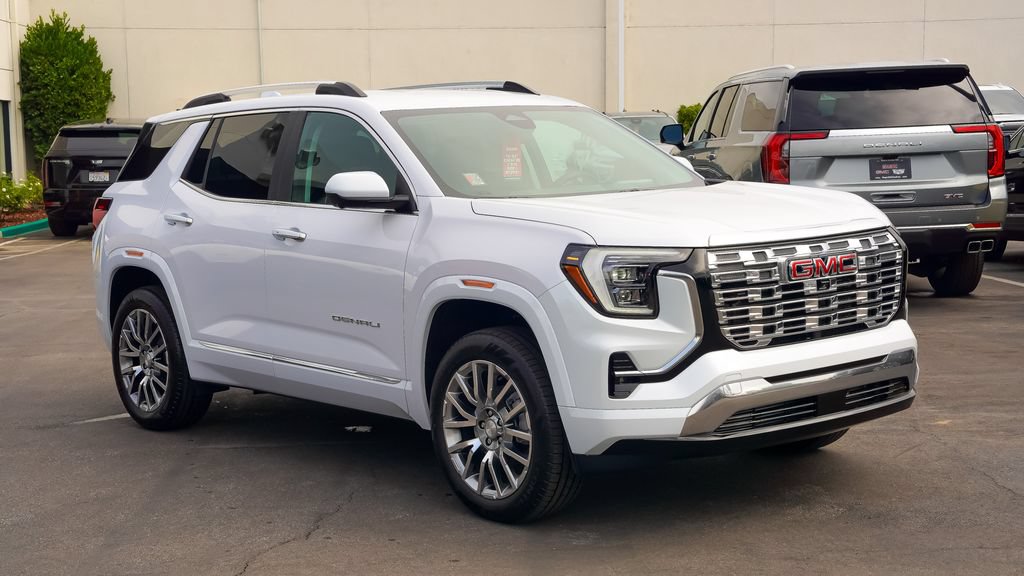 New 2026 GMC Terrain Denali AWD/4WD image 6