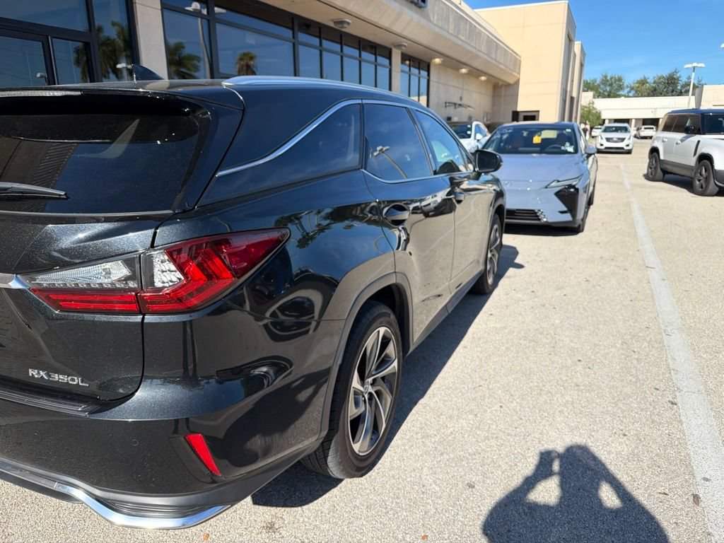 Used 2019 Lexus RX 350L Luxury w/ Cold Area Package (CT) FWD image 8