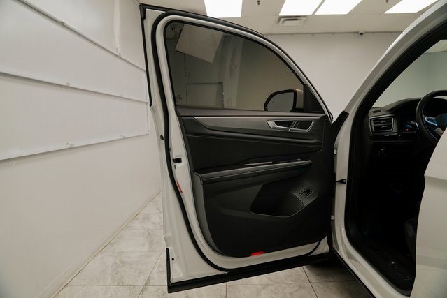 Used 2024 Volkswagen Atlas Cross Sport SE image 25