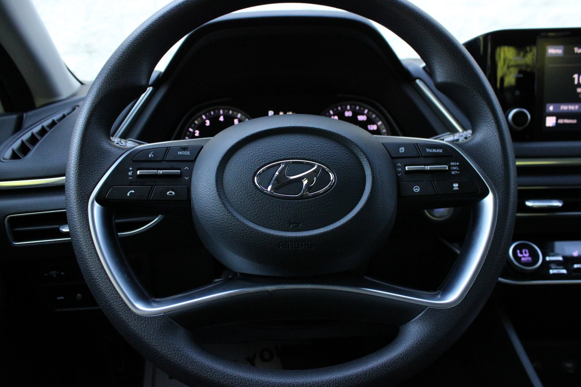 Used 2022 Hyundai Sonata SEL w/ Cargo Package FWD image 25