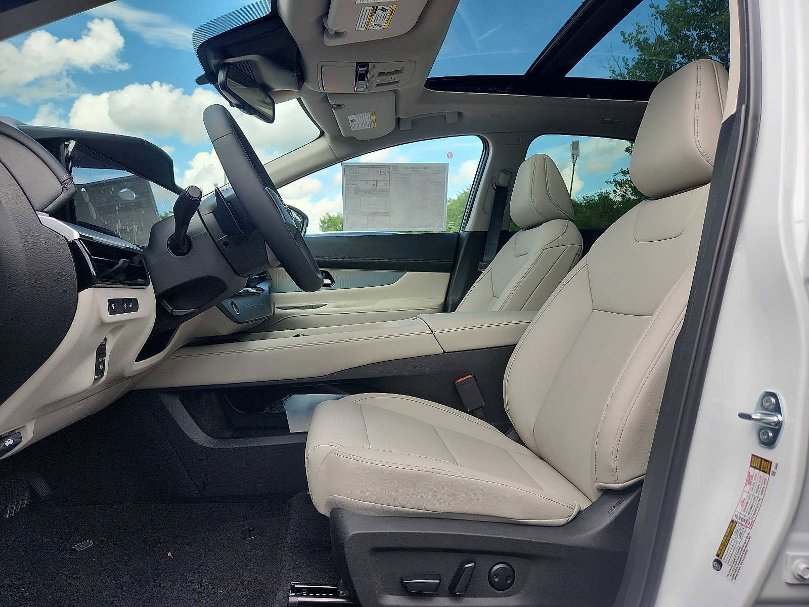 New 2025 Nissan Murano SL w/ Cargo Package AWD/4WD image 13