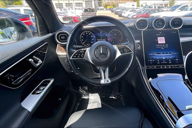Certified 2023 Mercedes-Benz GLC 300 4MATIC image 4