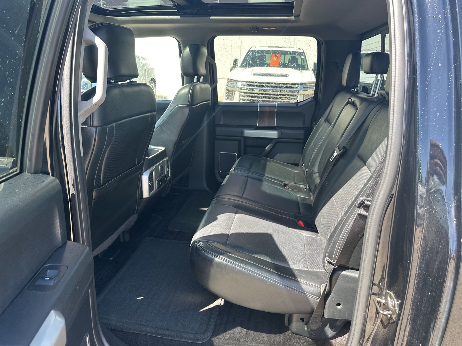 Used 2017 Ford F150 Lariat w/ Equipment Group 502A Luxury AWD/4WD image 11