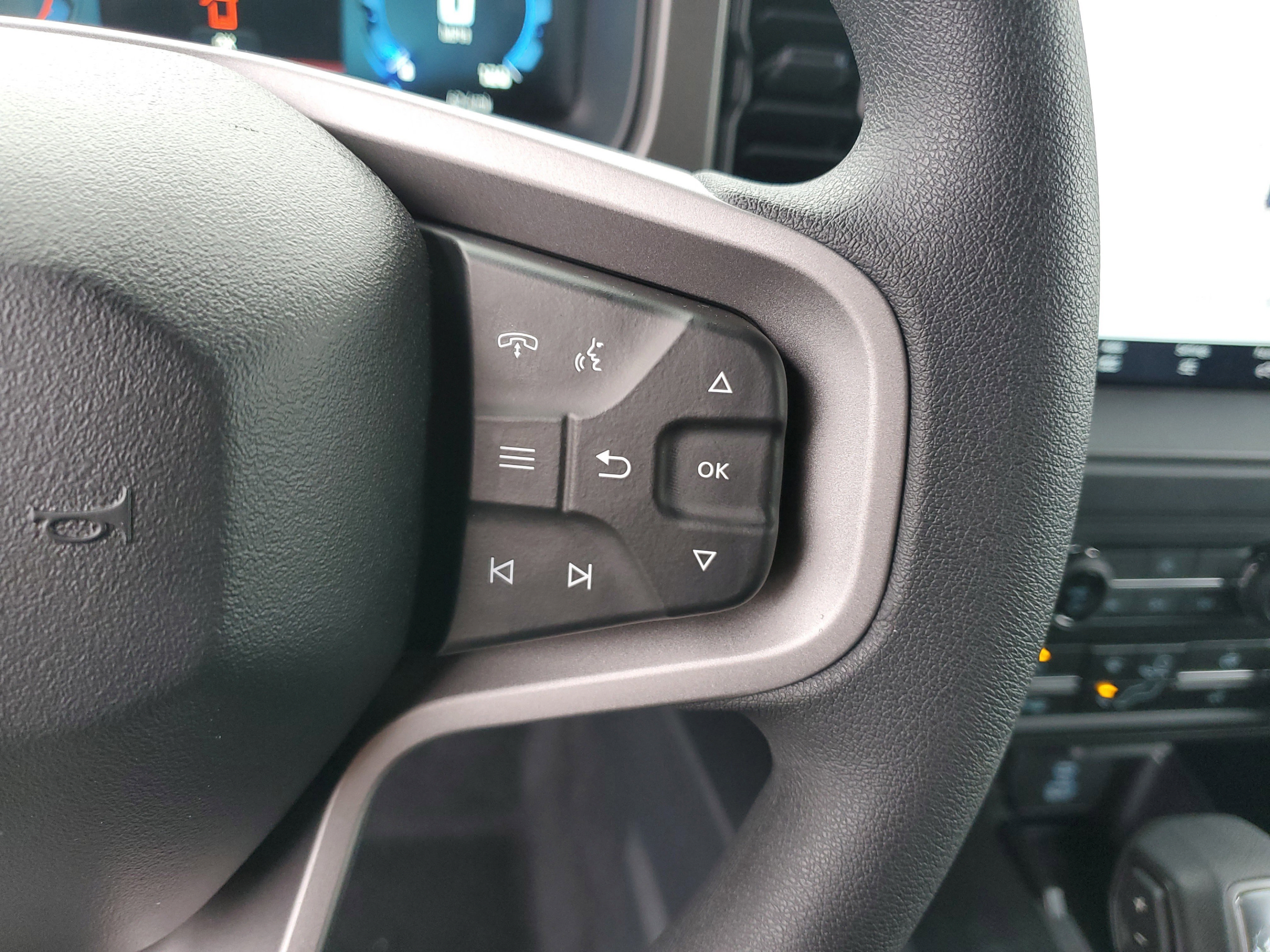 New 2025 Ford Bronco 4-Door AWD/4WD image 18