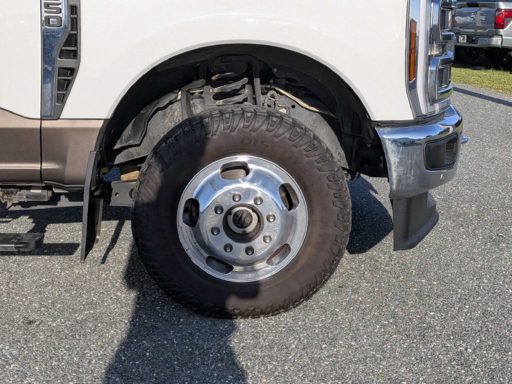 Used 2024 Ford F350 Lariat w/ Lariat Ultimate Package AWD/4WD image 10