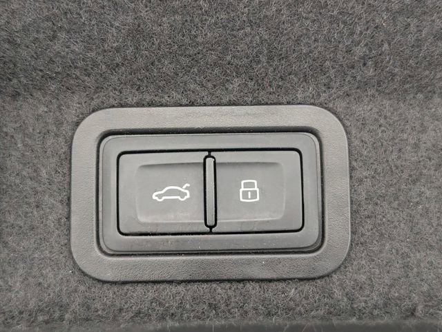 Used 2020 Audi A6 2.0T Premium Plus w/ Premium Plus Package image 32