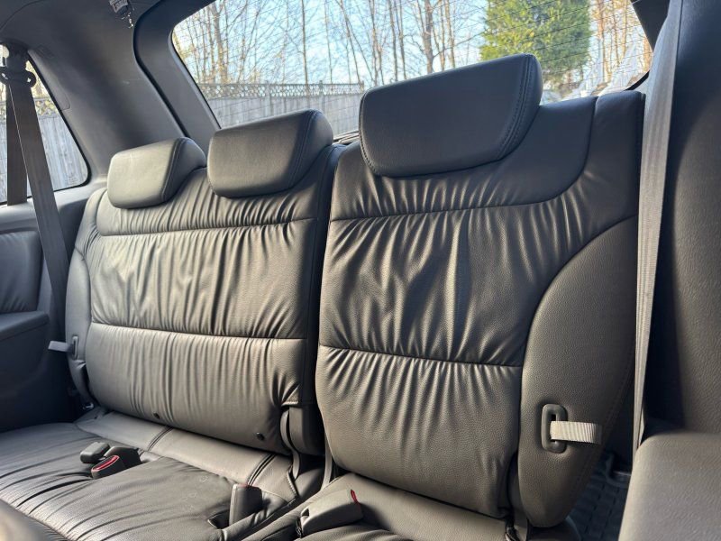 Used 2010 Honda Odyssey EX-L image 18